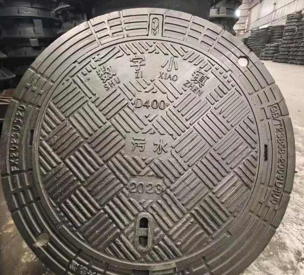 阿拉善右球墨铸铁防沉降井盖展示